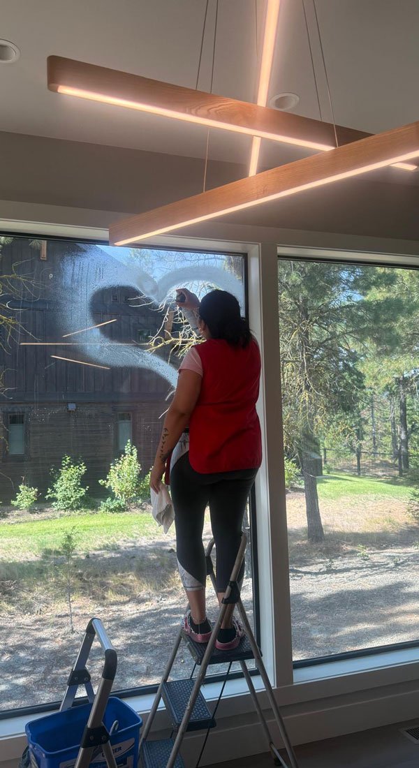 <ServiceNet House Cleaning